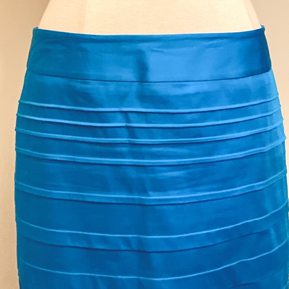 Rafaella Turquoise Blue Tiered Business Casual Stretch Lined Skirt Size 12 - Picture 2 of 10